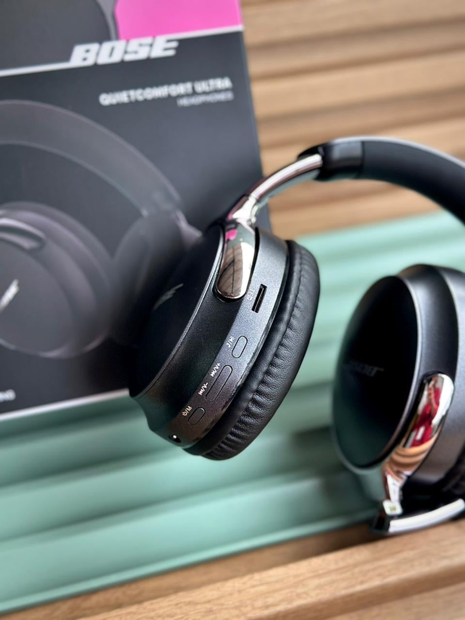 BOSE  QUIETCOMFORT ULTRA 
1:1MASTER REPLICA